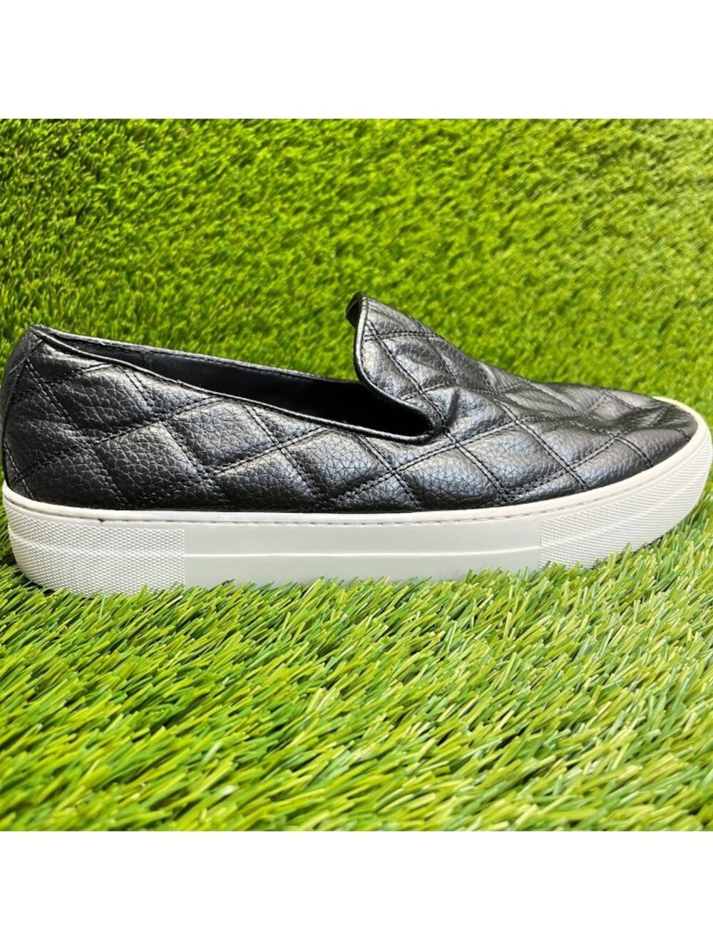 Steve Madden Globe Womens Size 10 Black White Classic Slip-On Platform Shoes